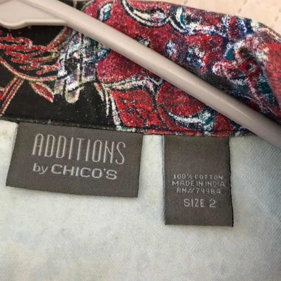 Colorful jacket by Chico’s in excellent condition - Picture 4 of 4
